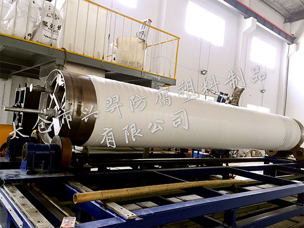 PP纏繞儲(chǔ)罐生產(chǎn)實(shí)拍